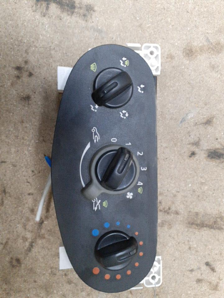 Commande chauffage DACIA LOGAN MCV 1 PHASE 2 BREAK Diesel - 1