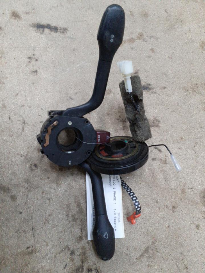 Commodo SEAT TOLEDO 1 PHASE 1 Essence - 1