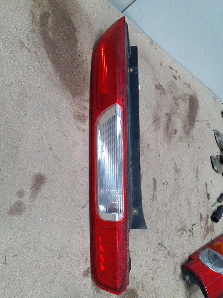 Fanale posteriore principale destro (luci) FORD FOCUS 2 PHASE 1 Gasolina - 1
