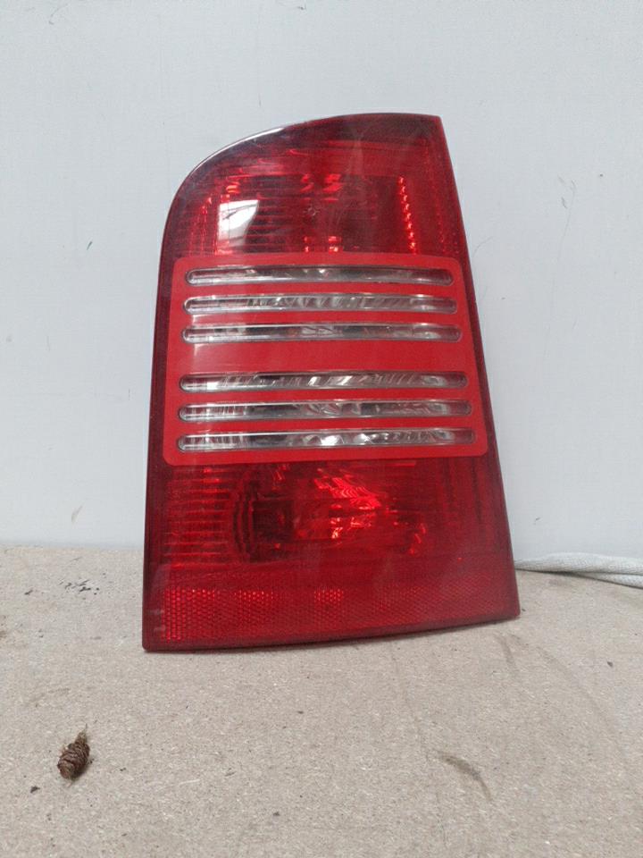 Fanale posteriore principale sinistro (luci) SKODA OCTAVIA 1 PHASE 2 BREAK Diésel - 1