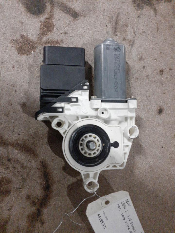 Motore alzacristalli posteriore destro SEAT LEON 1 Diésel - 1