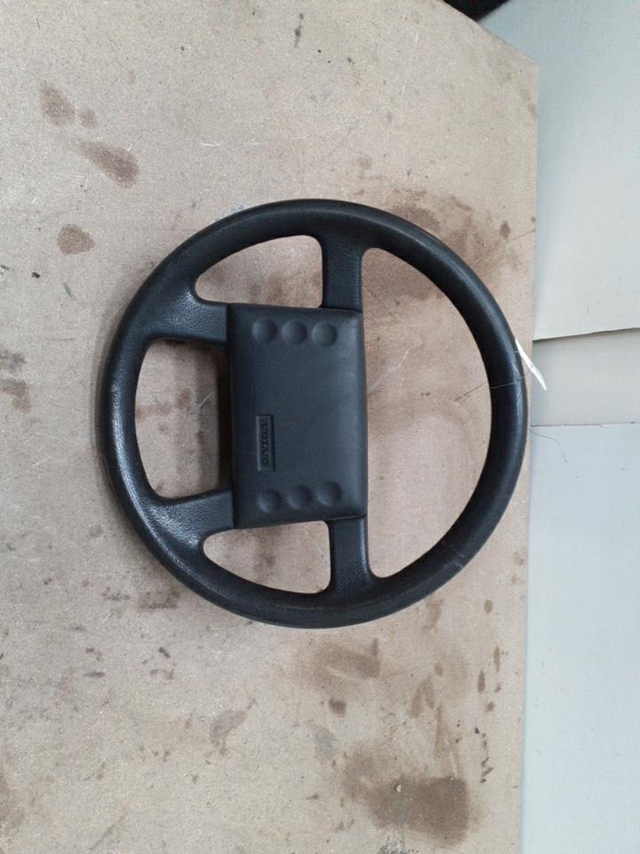 Volant VOLVO 360 Essence - 1