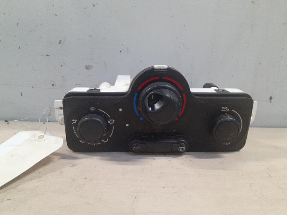 Commande chauffage RENAULT CLIO 3 PHASE 1 Diesel - 1