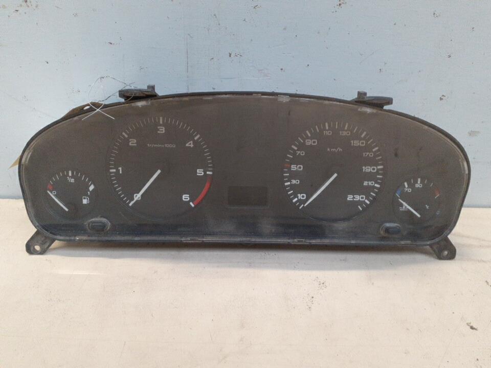 Compteur PEUGEOT 406 PHASE 2 BREAK Diesel - 1
