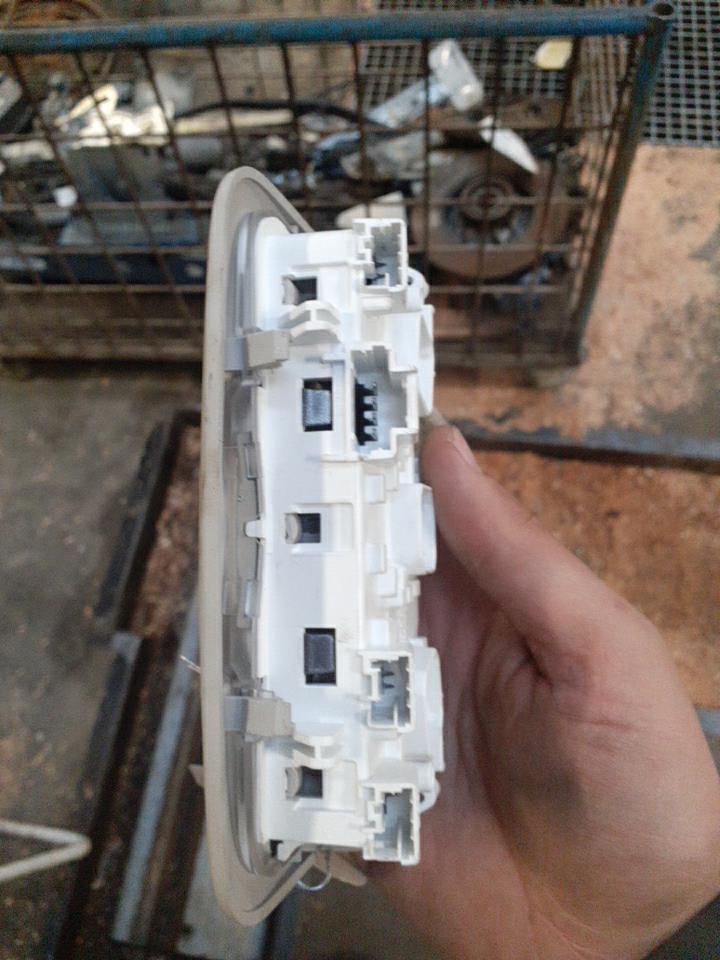 Eclairage de plafonnier CITROEN C4 2 PHASE 2 Diesel - 1