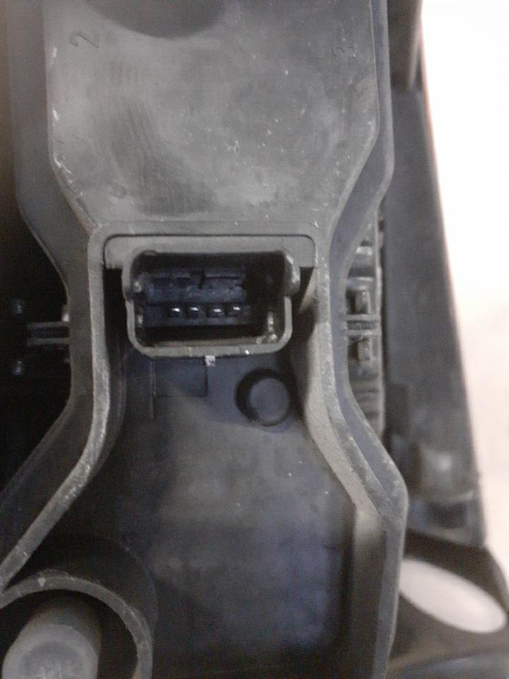 Fanale posteriore principale sinistro (luci) RENAULT MEGANE 2 PHASE 1 Diésel - 1