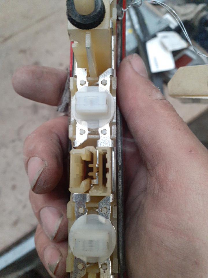 Luce stop centrale PEUGEOT 207 PHASE 1 Gasolina - 1