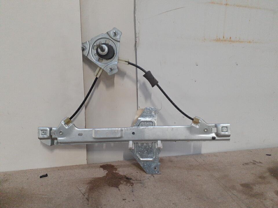 Alzacristalli manuale posteriore destro CITROEN C3 2 PHASE 1 Gasolina - 1