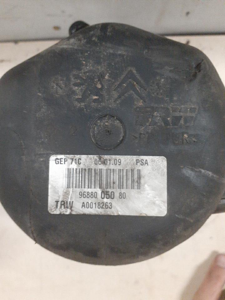 Pompe de direction CITROEN C5 2 Diesel - 1