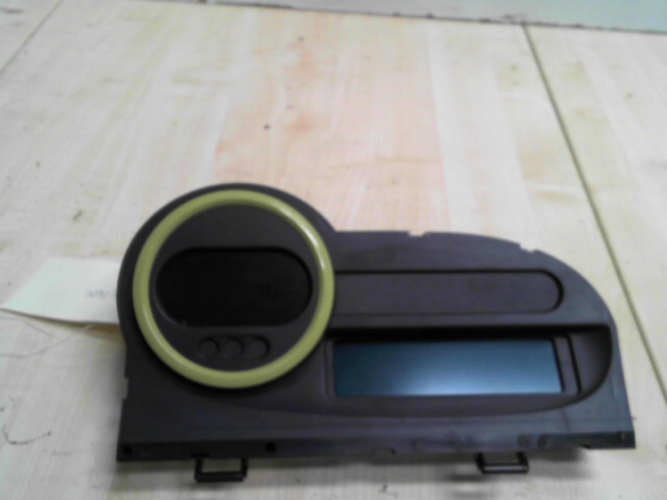 Compteur RENAULT TWINGO 2 PHASE 2 Essence - 1