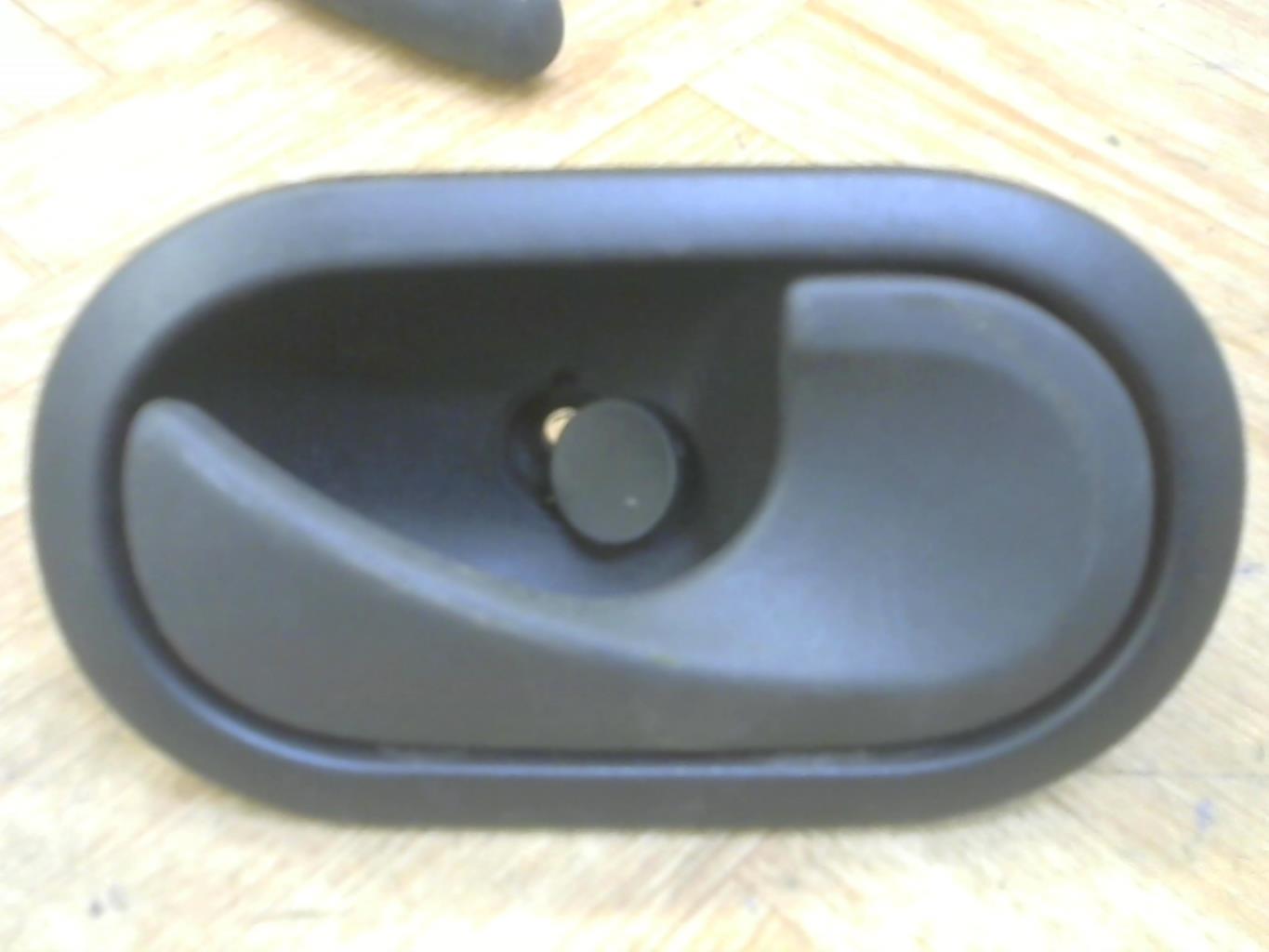 Maniglia interna anteriore destra RENAULT KANGOO 2 PHASE 2 Diésel - 1