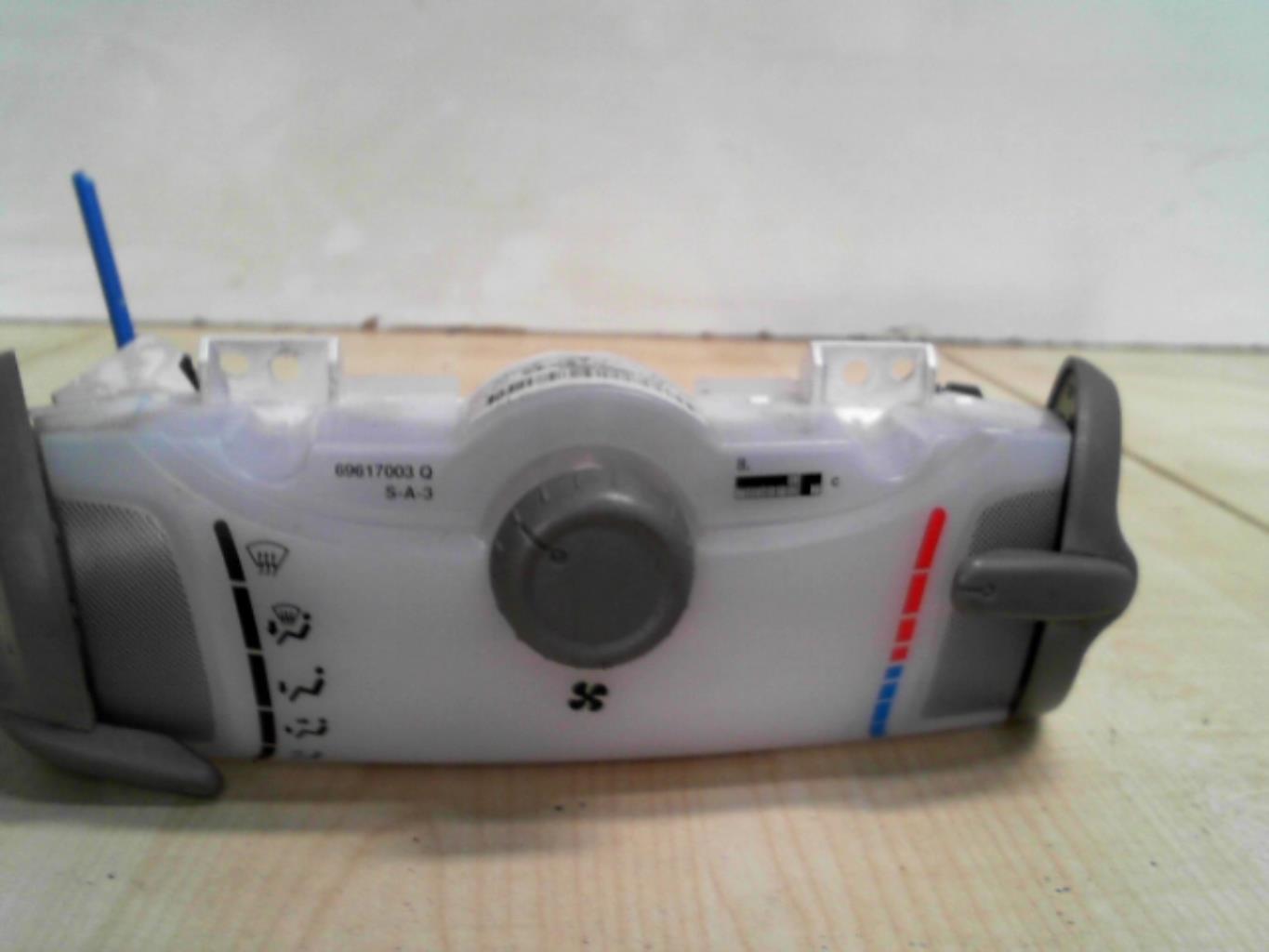 Commande chauffage PEUGEOT 107 PHASE 1 Essence - 1