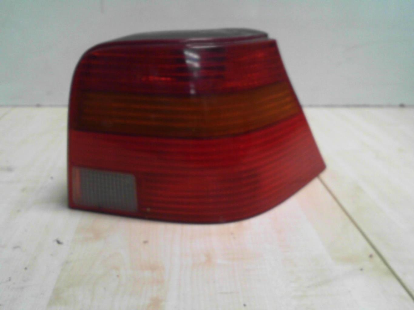 Fanale posteriore principale destro (luci) VOLKSWAGEN GOLF 4 Diésel - 1
