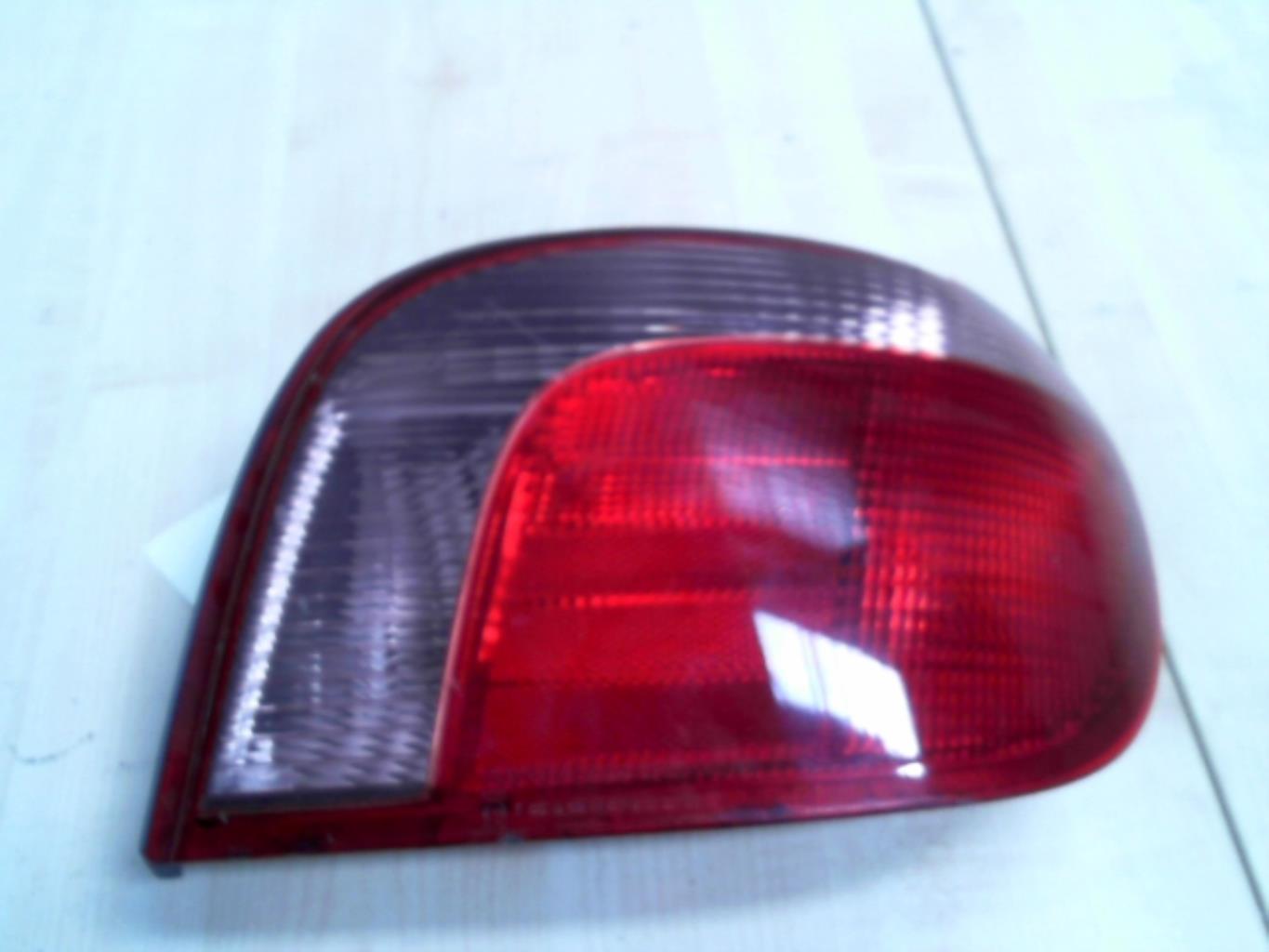 Fanale posteriore principale destro (luci) TOYOTA YARIS 1 PHASE 1 Gasolina - 1