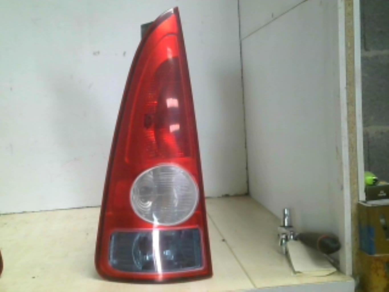 Fanale posteriore principale sinistro (luci) RENAULT ESPACE 4 PHASE 1 Diésel - 1