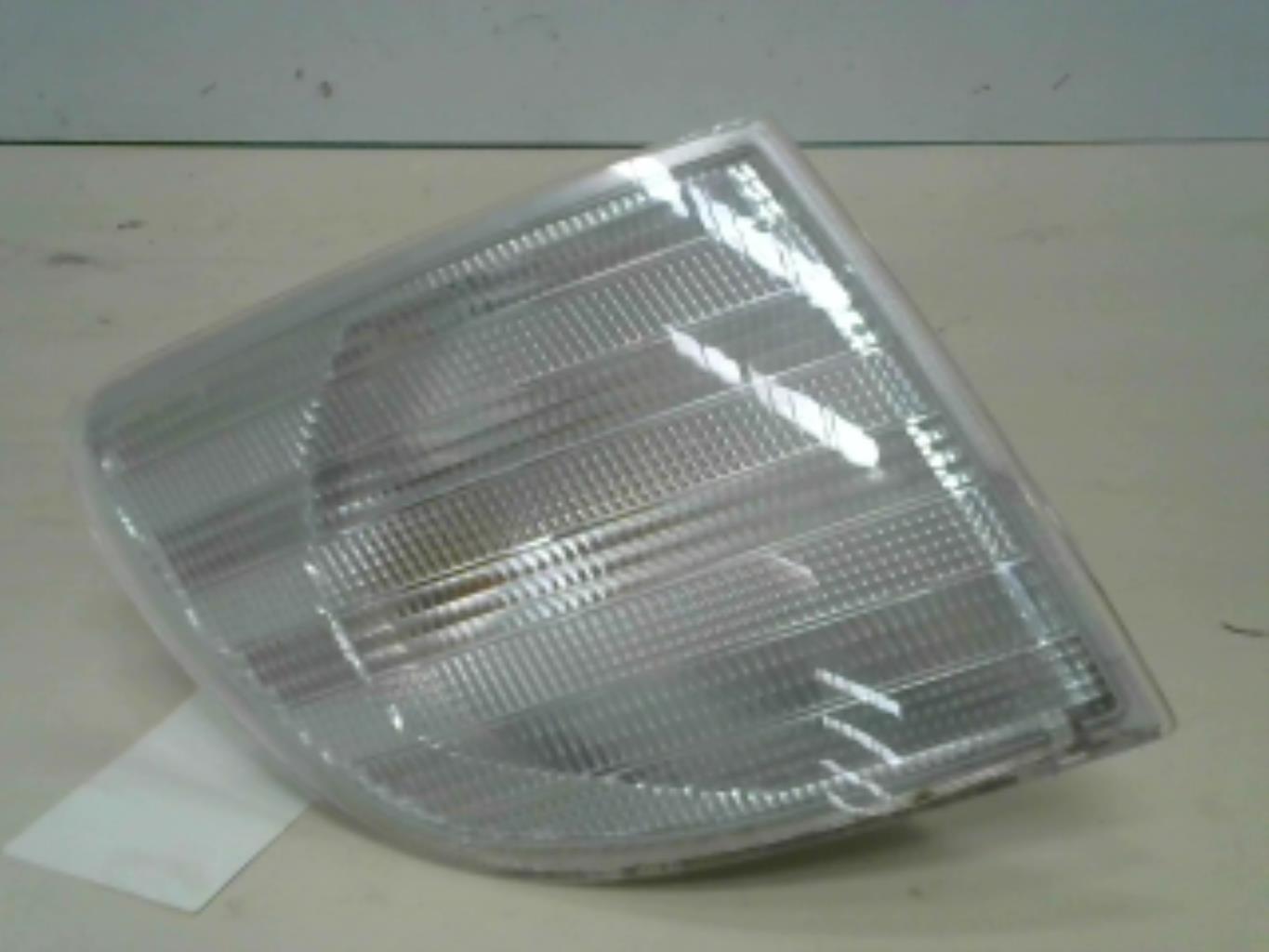 Gruppo ottico anteriore secondario destro (luci)(freccia) MERCEDES VITO 638 Diésel - 1