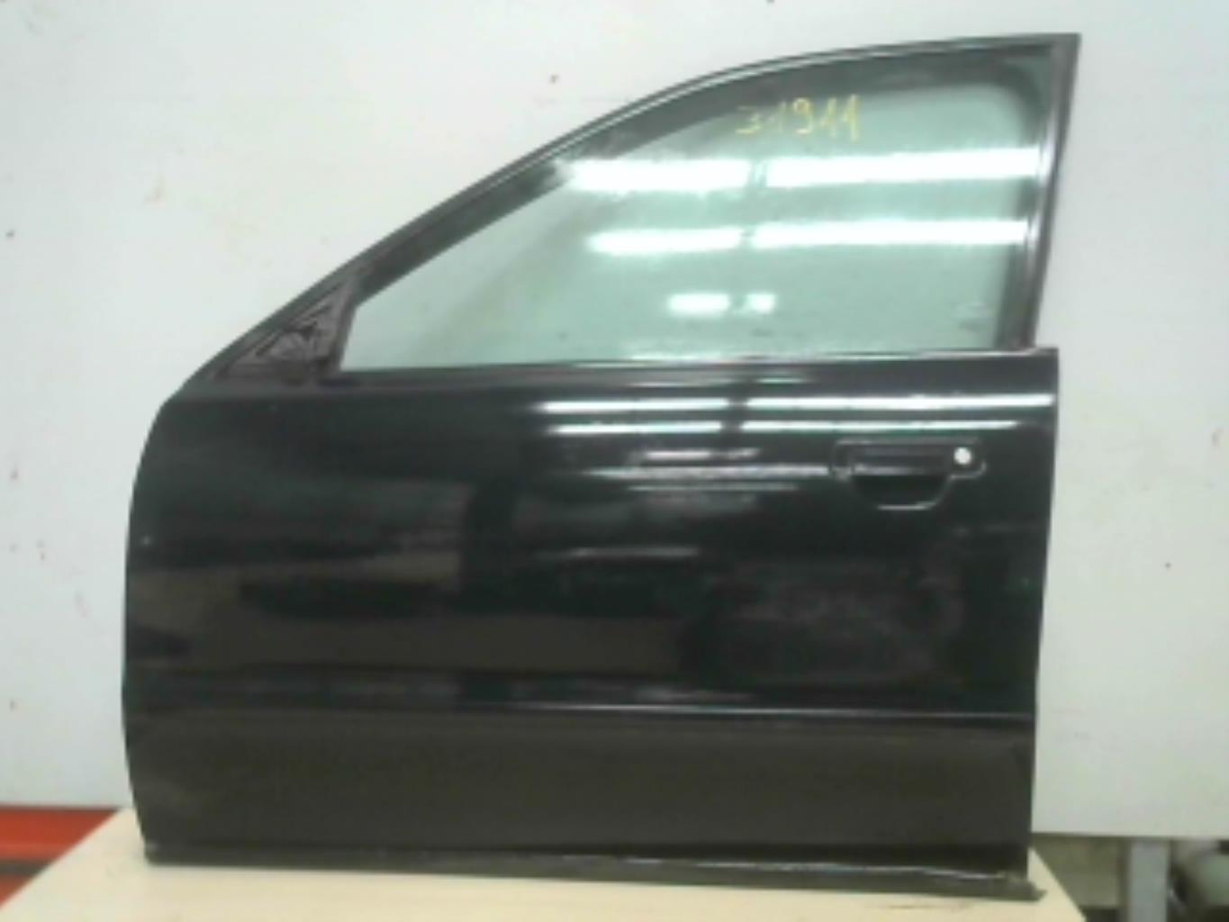 Portiera anteriore sinistra AUDI A4 1 PHASE 1 Gasolina - 1