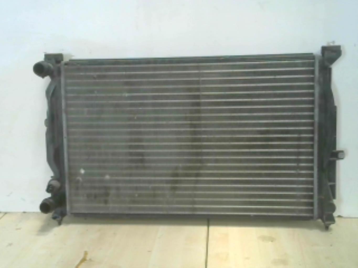 Radiateur eau AUDI A4 1 PHASE 1 Essence - 1