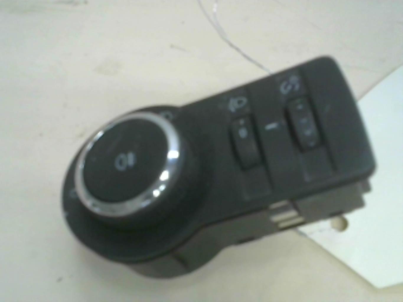 Commande de phare OPEL INSIGNIA 1 PHASE 1 BREAK Diesel - 1