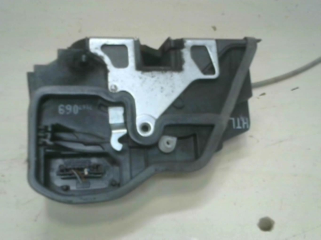 Chiusura centralizzata posteriore sinistra BMW SERIE 1 E87 PHASE 1 Diésel - 1