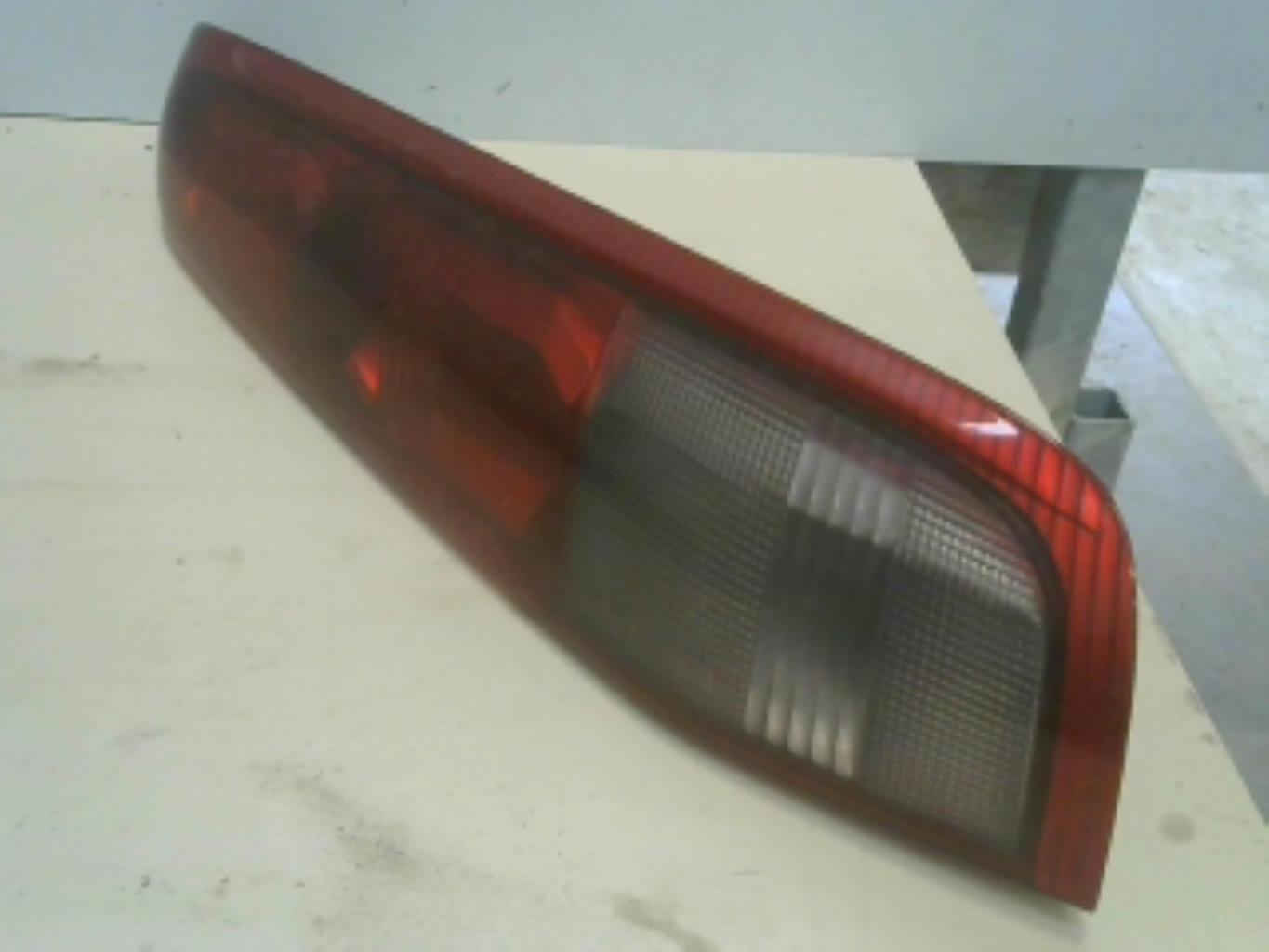 Fanale posteriore principale destro (luci) NISSAN X-TRAIL 1 PHASE 2 Diésel - 1