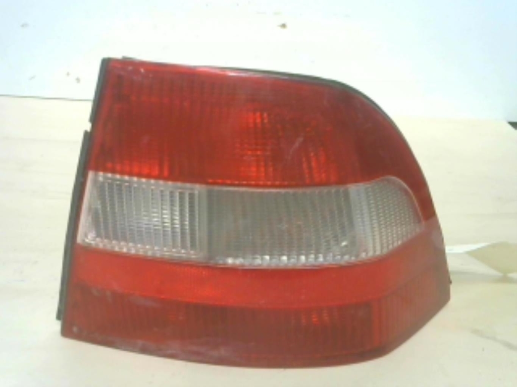 Fanale posteriore principale destro (luci) OPEL VECTRA B PHASE 1 Diésel - 1