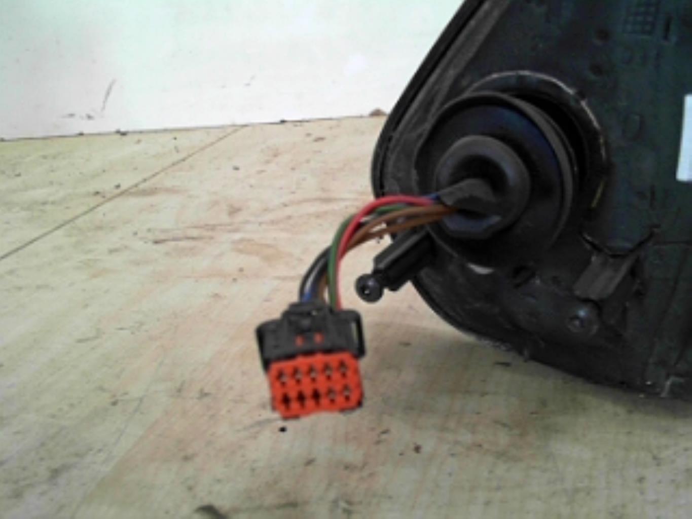 Retrovisor derecho PEUGEOT 206+ Diésel - 1