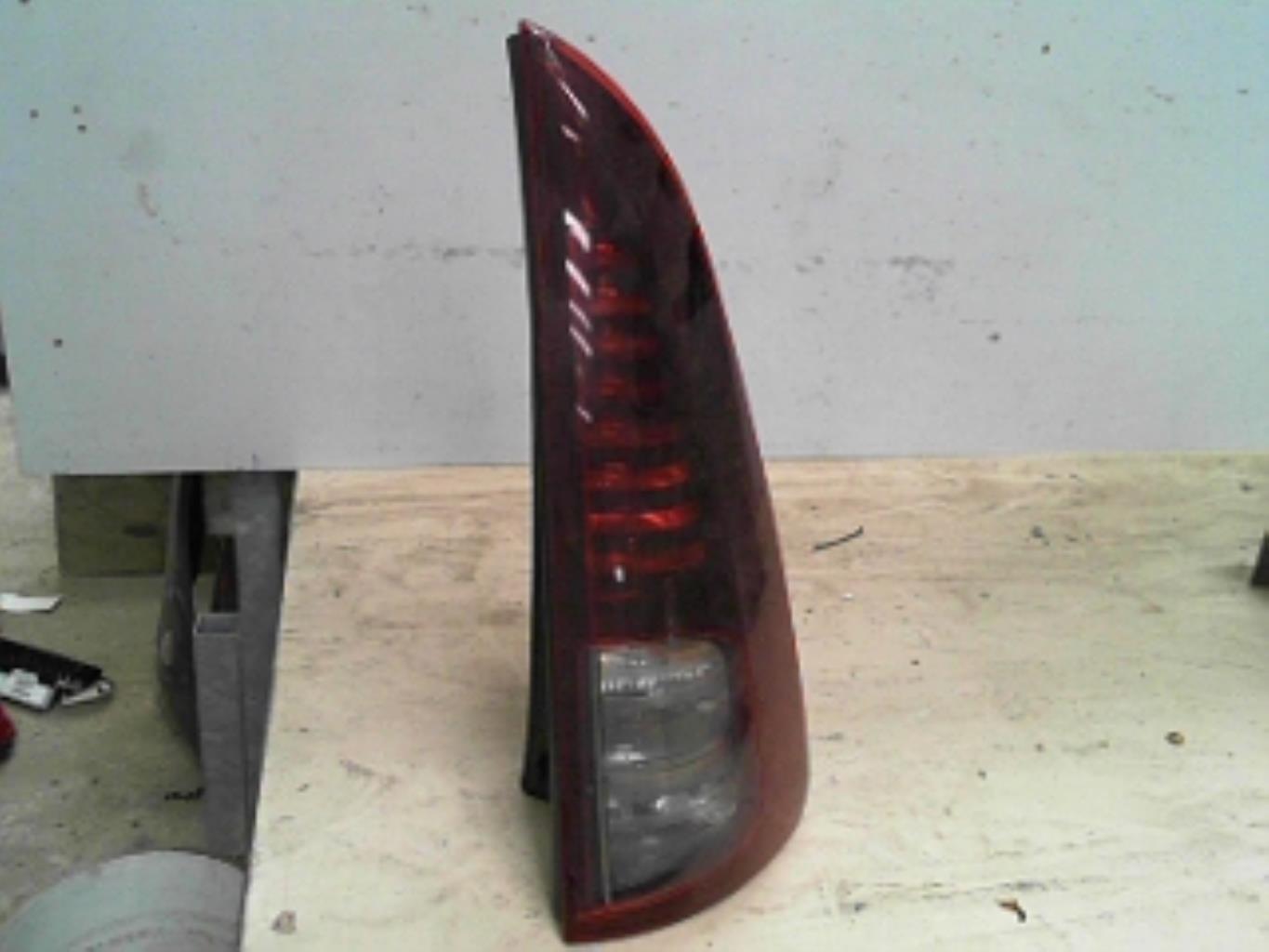 Fanale posteriore principale destro (luci) RENAULT GRAND ESPACE 4 PHASE 2 Diésel - 1
