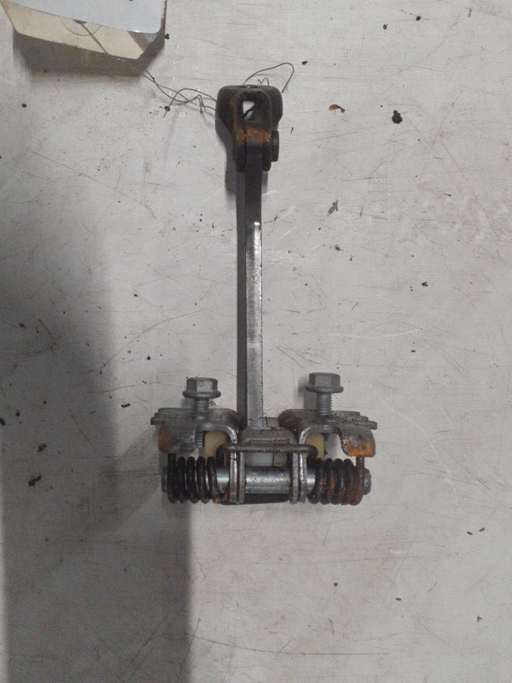 Arresto portiera anteriore destra RENAULT TWINGO 2 PHASE 2 Gasolina - 1