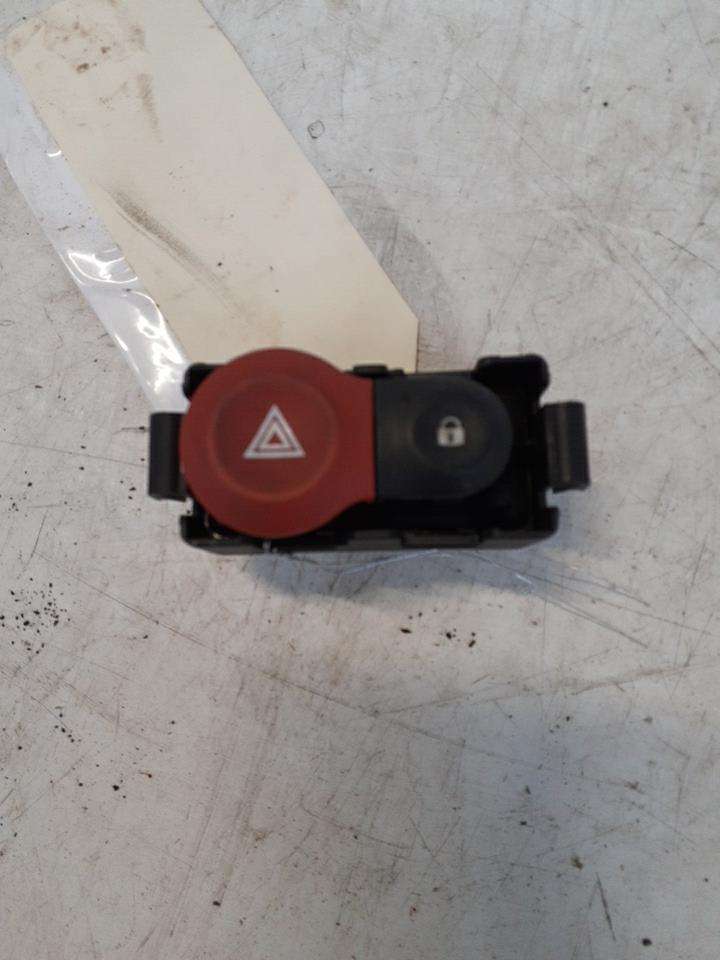 Bouton de warning RENAULT CLIO 3  - 1