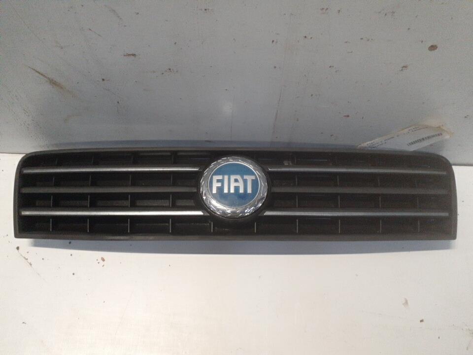 Calandre FIAT PUNTO 2 PHASE 2 Essence - 1