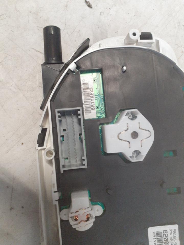Compteur RENAULT LAGUNA 2 PHASE 1 BREAK Essence - 1