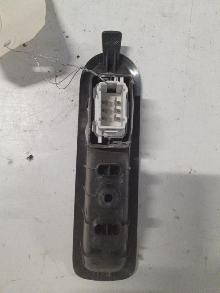Interruttore lavacristalli posteriore destro RENAULT SCENIC 2 PHASE 2 Diésel - 1