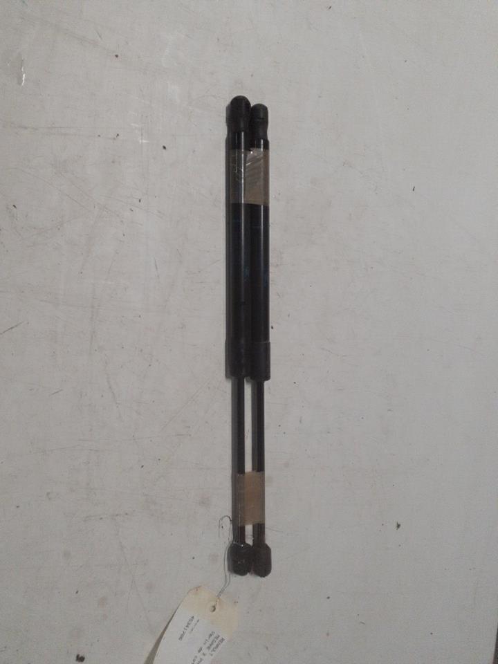 Verin de coffre RENAULT MEGANE 3 PHASE 2 Diesel - 1