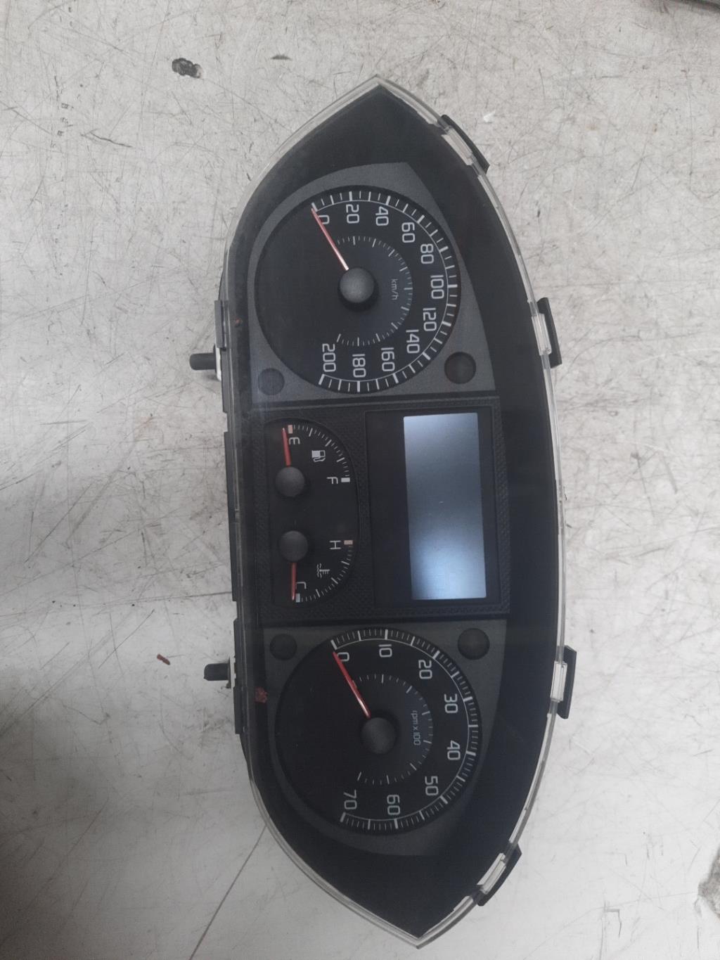 Compteur FIAT IDEA PHASE 1 Essence - 1