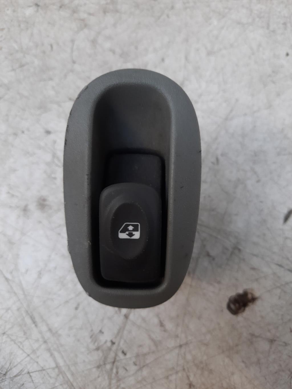 Interruttore lavacristalli posteriore destro RENAULT SCENIC 1 PHASE 2 Diésel - 1