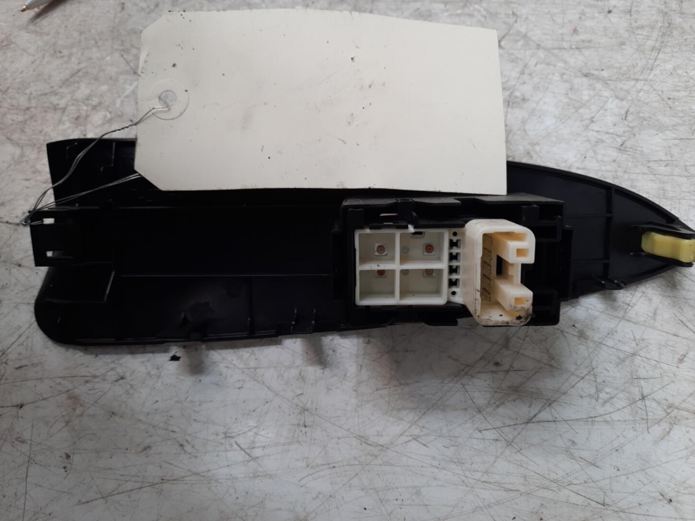 Interruttore lavacristalli posteriore destro TOYOTA RAV4 3 PHASE 1 Diésel - 1