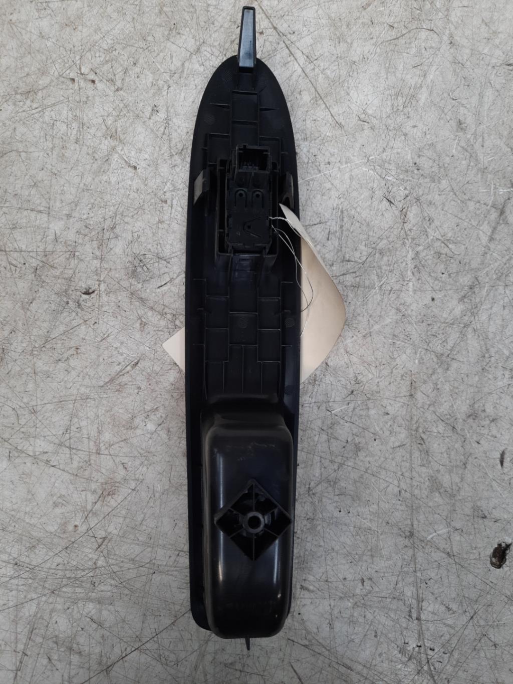 Interruttore lavacristalli anteriore destro CITROEN C4 2 PHASE 1 Diésel - 1