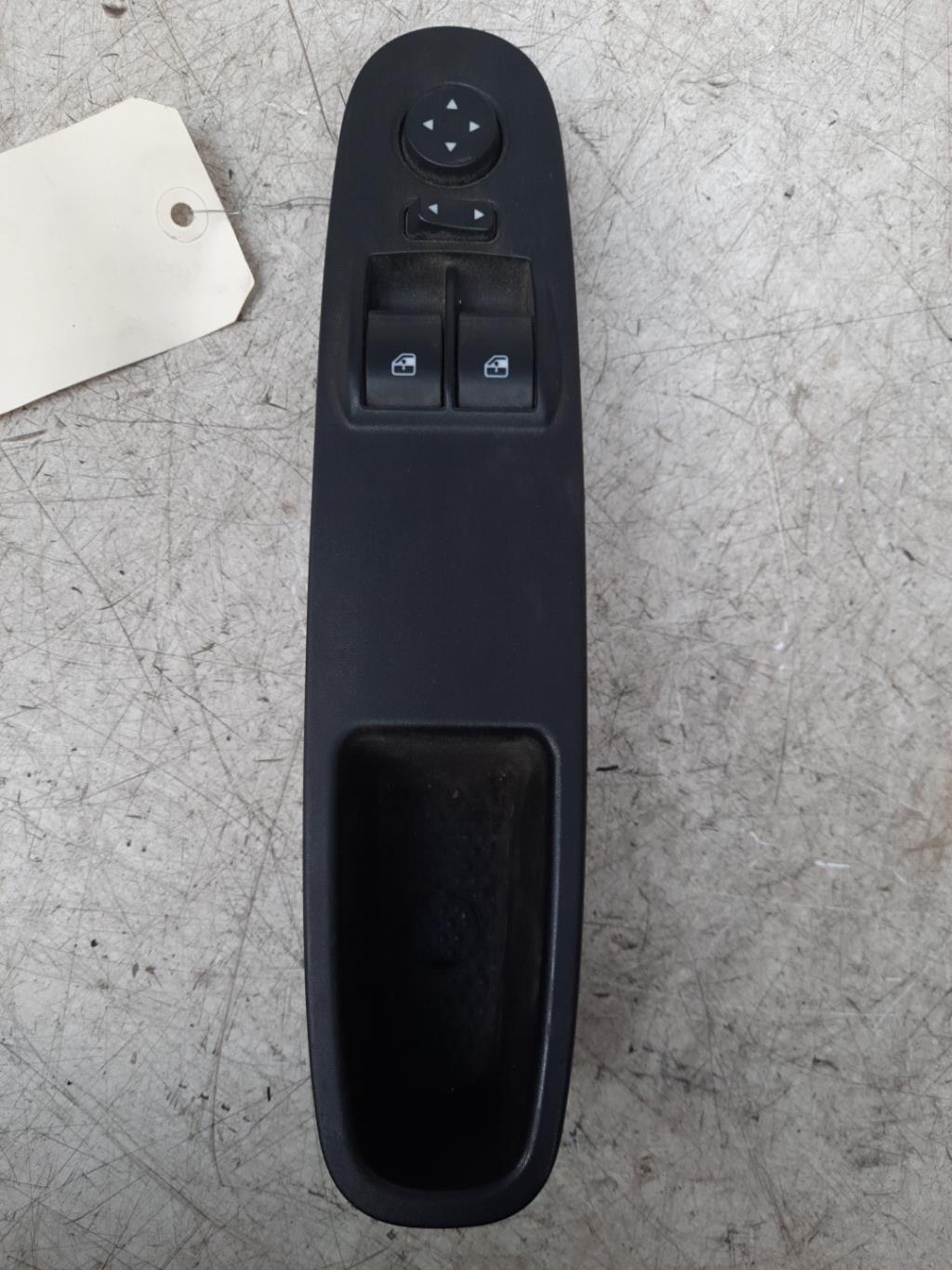 Interruttore lavacristalli anteriore sinistro FIAT PUNTO EVO 3 Diésel - 1