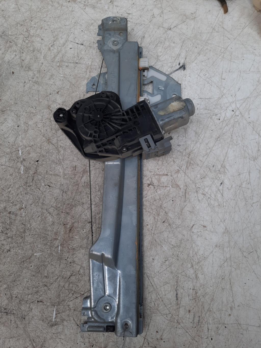Alzacristalli elettrico posteriore sinistro CITROEN C4 2 PHASE 1 Diésel - 1