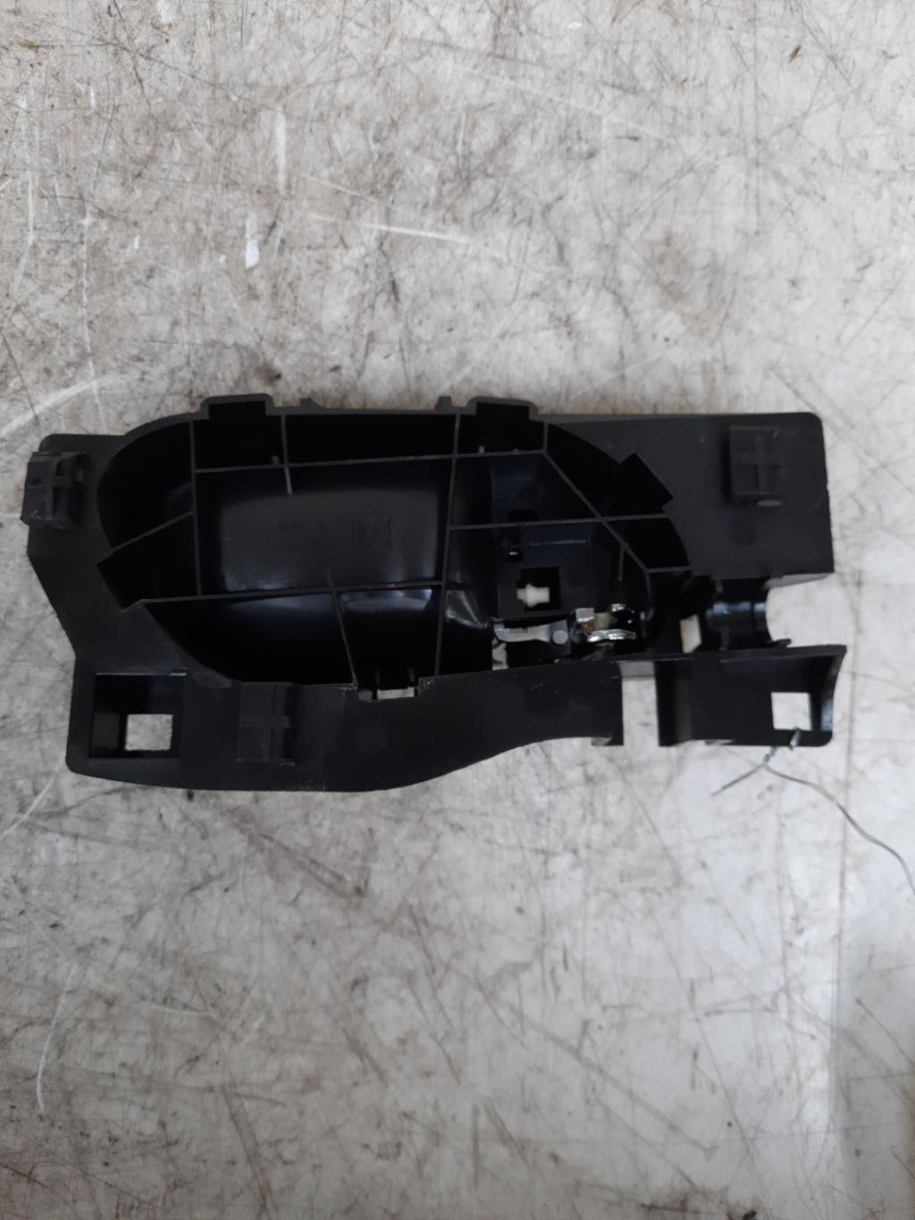 Maniglia interna posteriore sinistra PEUGEOT 207 Diésel - 1
