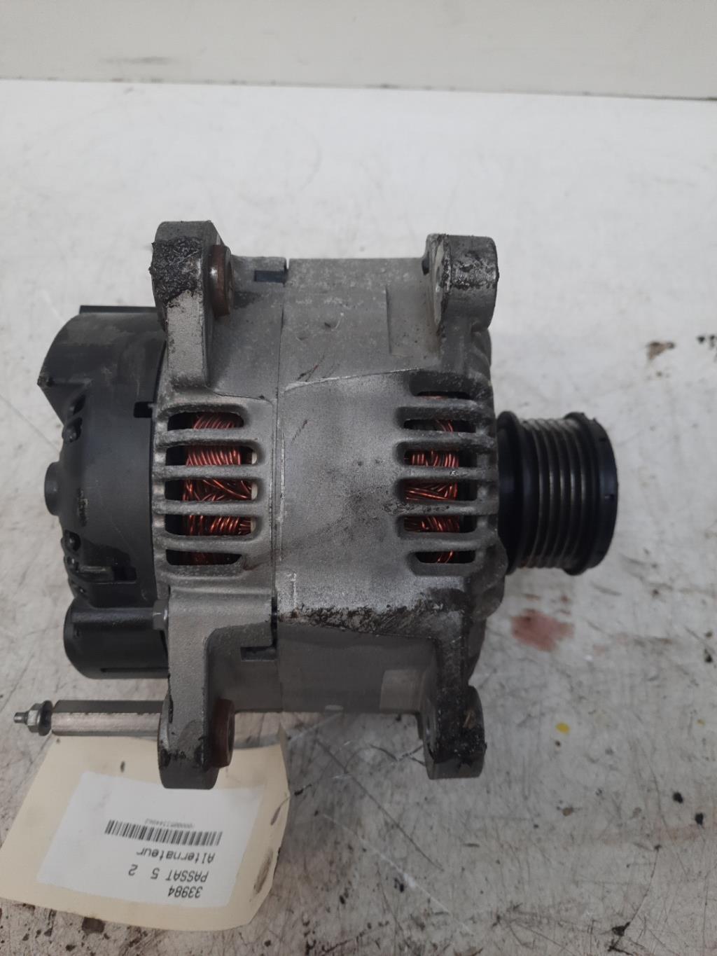 Alternatore VOLKSWAGEN PASSAT 5  - 1