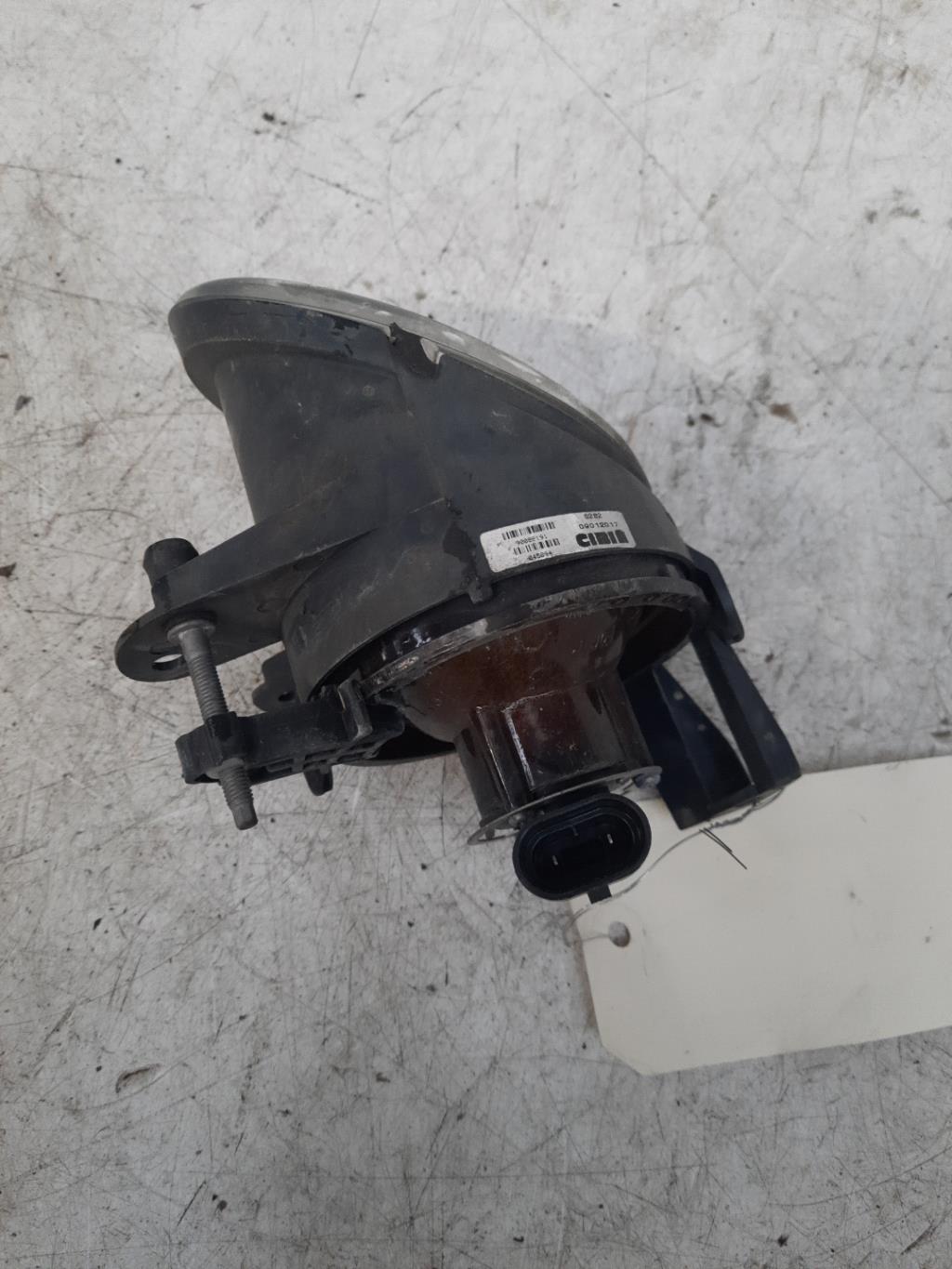 Fendinebbia sinistro (luce) VOLKSWAGEN PASSAT 5  - 1