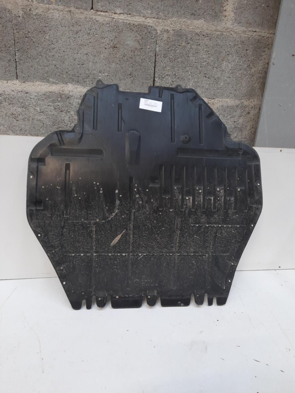 Cache sous moteur VOLKSWAGEN BORA Diesel - 1