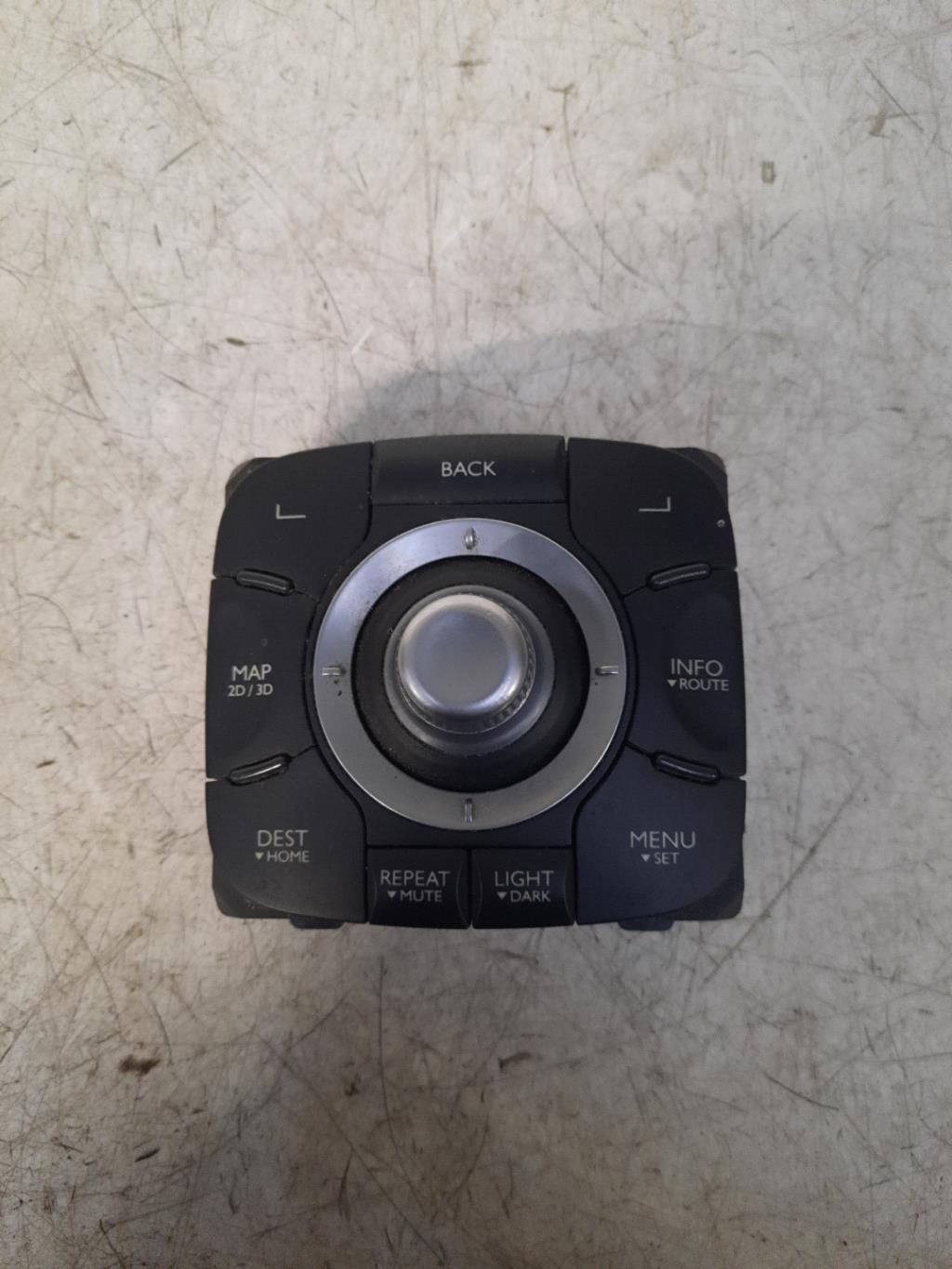 Commande GPS RENAULT SCENIC 3 PHASE 1 Diesel - 1