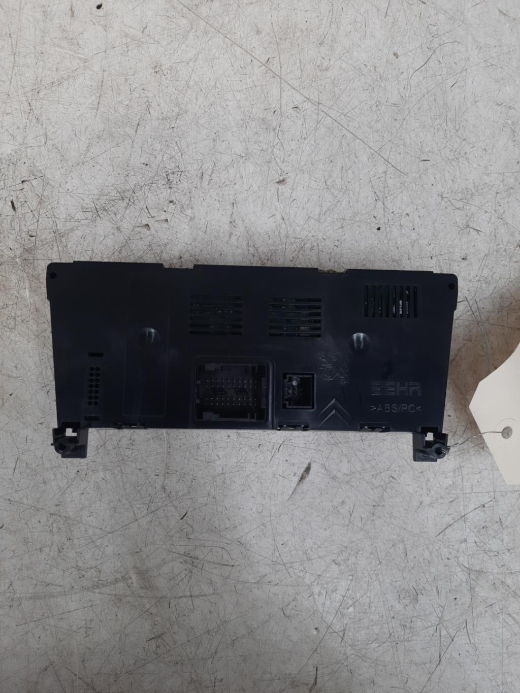 Commande chauffage PEUGEOT 3008 1 PHASE 1 Diesel - 1