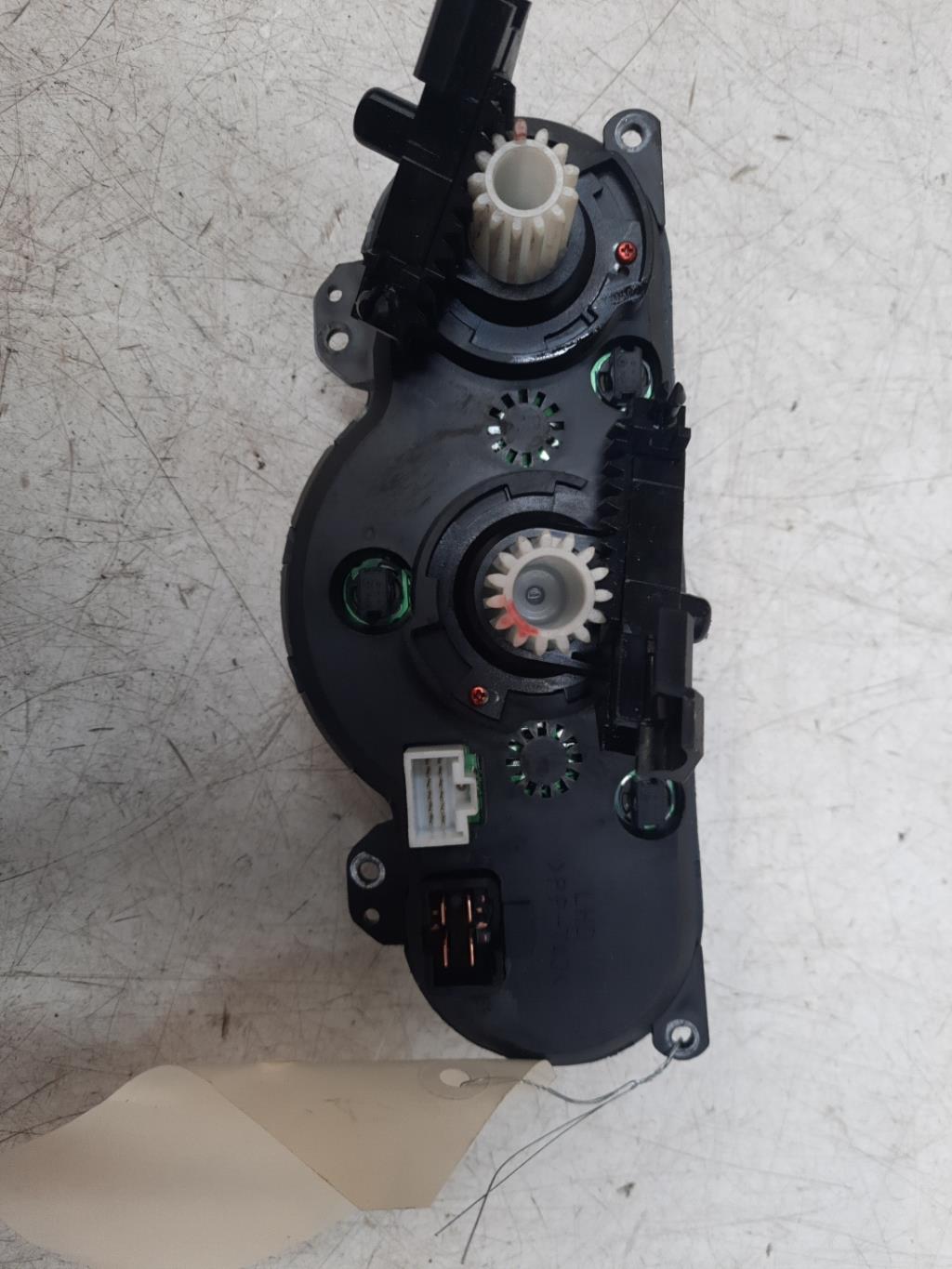 Commande chauffage CHEVROLET LACETTI 1 Essence - 1
