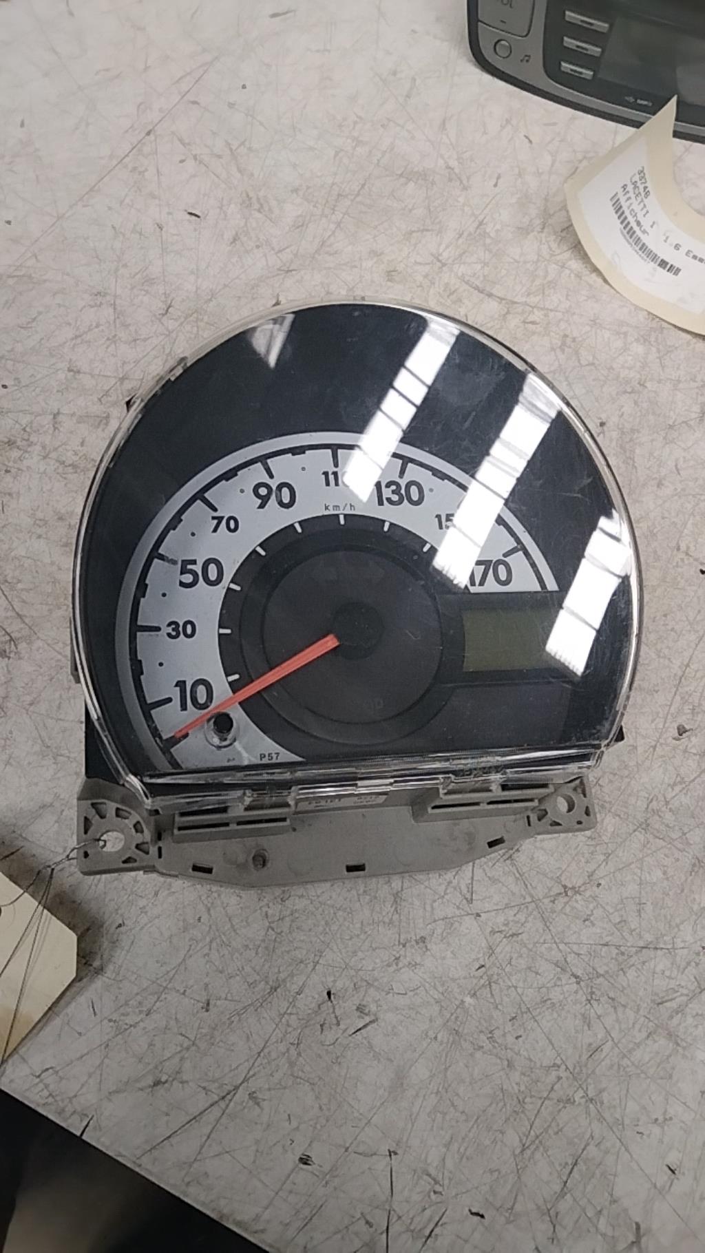 Compteur CITROEN C1 1 PHASE 2 Essence - 1