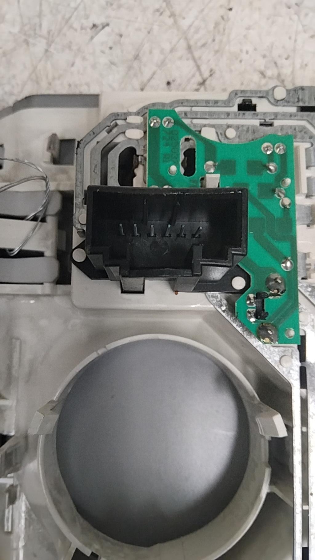 Luce di cortesia VOLKSWAGEN PASSAT 5  - 1