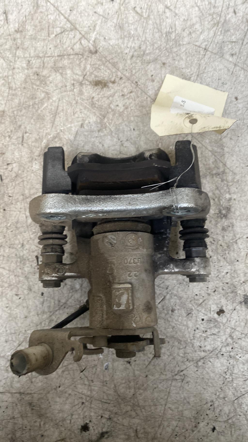 Pinza freni posteriore sinistra RENAULT MEGANE 4 PHASE 1 Diésel - 1